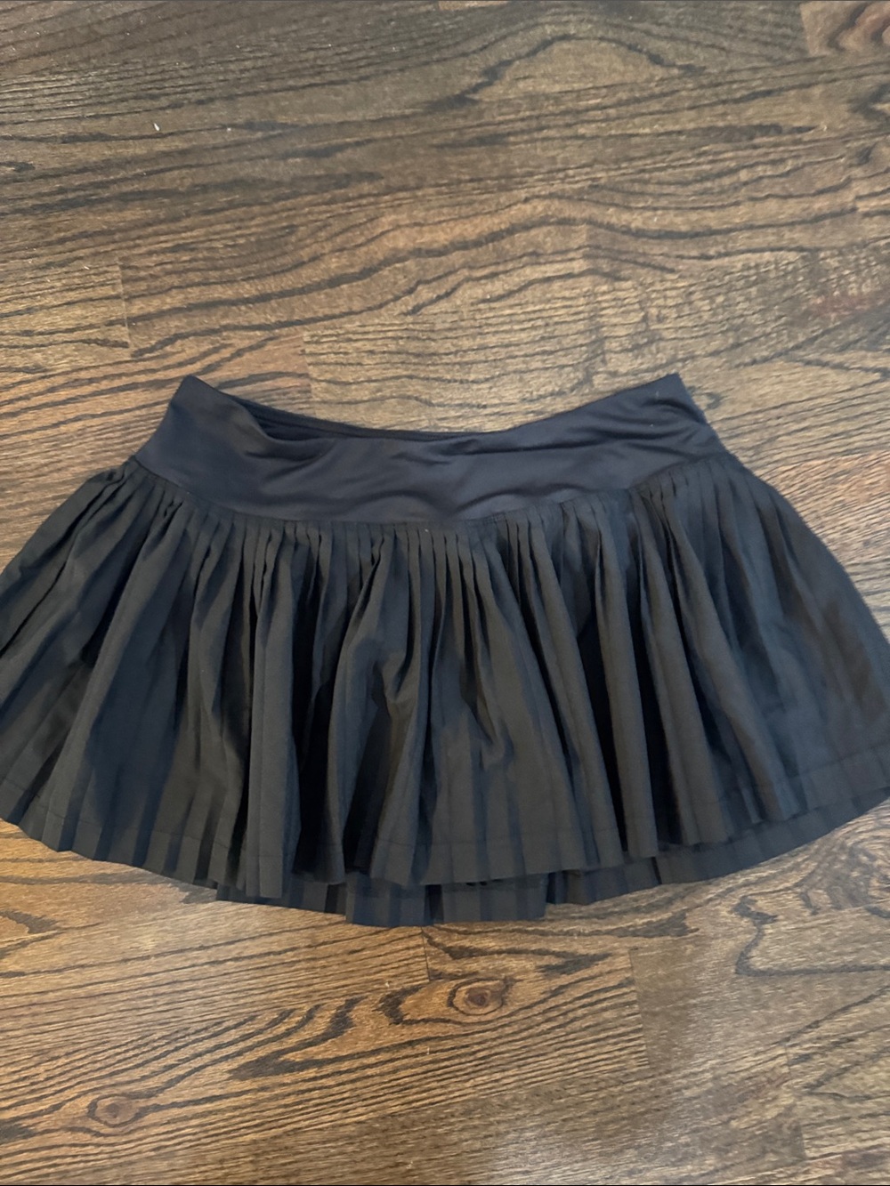 be inspired Black Pleated Mini Skort